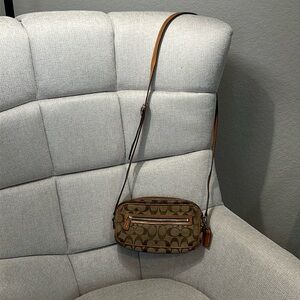 Coach crossbody purse